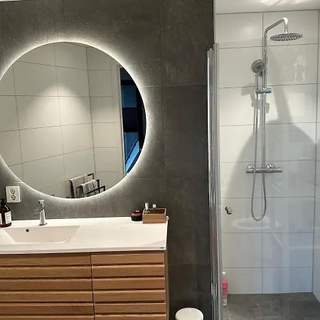 Modern House - Perfect For Holidays In * ברגן