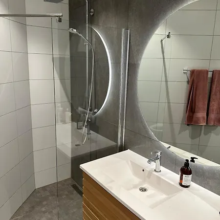 Modern House - Perfect For Holidays In וילה *